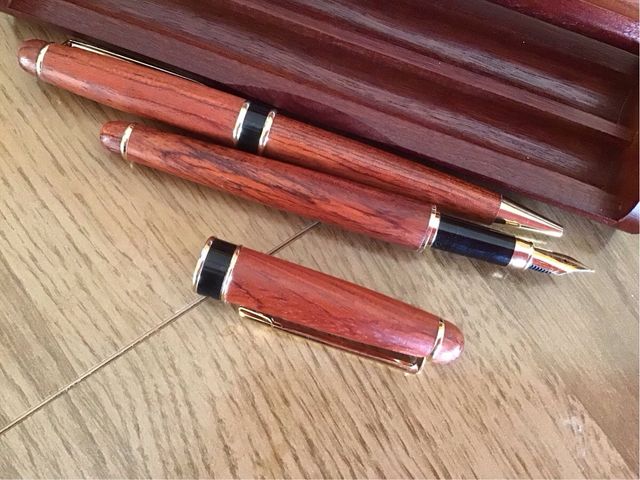 Set penna stilografica e sfera con astuccio