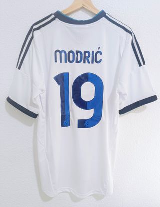 Camiseta Modric 19 futbol retro vintage Talla XL 