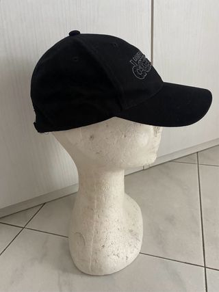 Cappello Dimensione Danza nero con strass