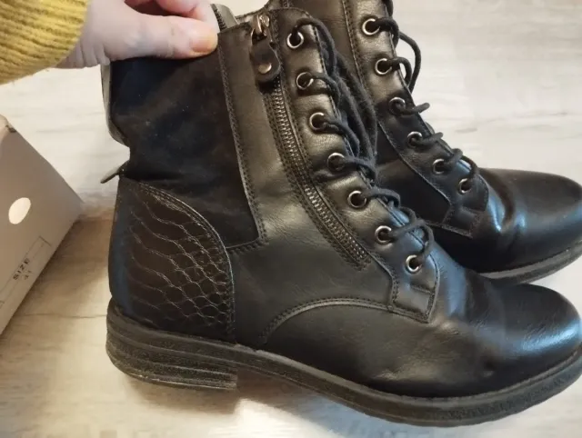 Botines negros Talla 41