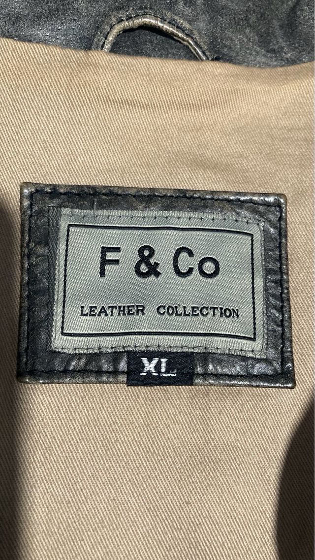 Chaqueta de cuero desgastada