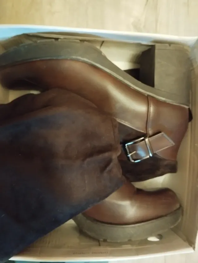 Botas altas granates T. 41