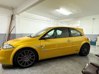 Renault Megane R26