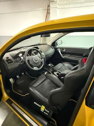 Renault Megane R26