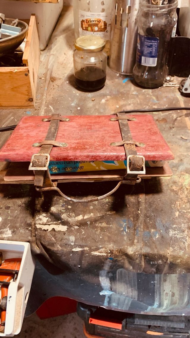 Cartella antica in legno e pelle