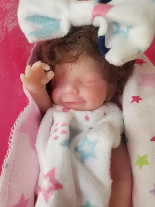 Ultima Bebe Reborn Fluorescente