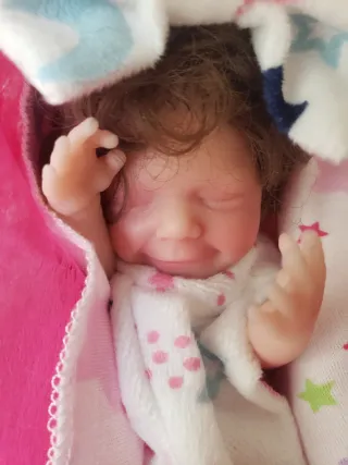 Ultima Bebe Reborn Fluorescente