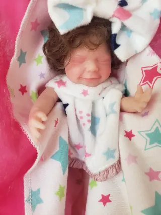 Ultima Bebe Reborn Fluorescente