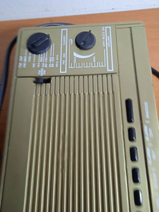 Despertador Radio AM/FM International Digital