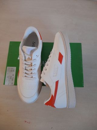 Zapatillas Saye Blancas y Rojas 