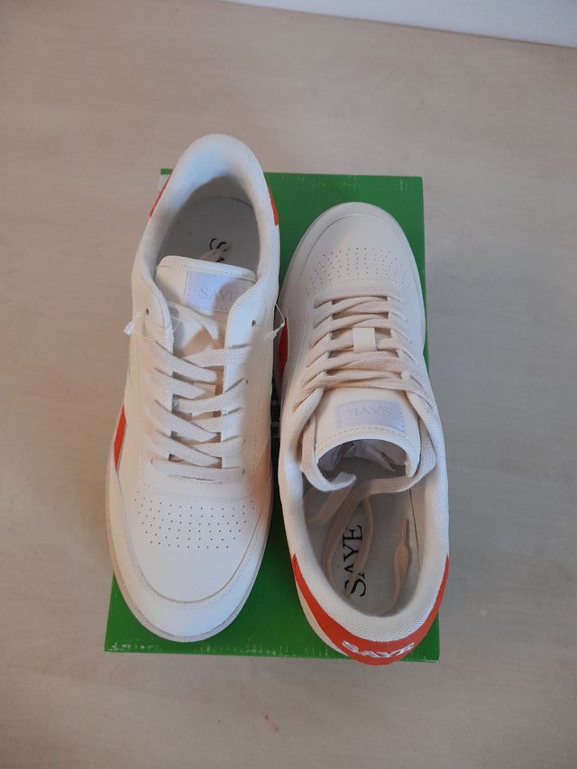 Zapatillas Saye Blancas y Rojas 
