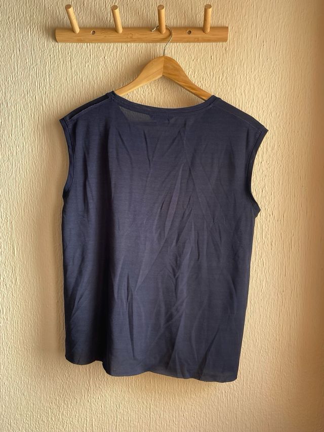 Camiseta azul Cortefiel sin mangas