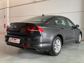 VW Passat 2.0 TDi DSG7 2021