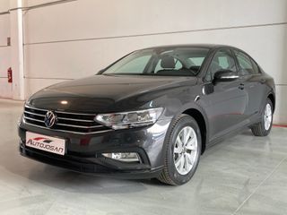 VW Passat 2.0 TDi DSG7 2021