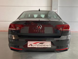 VW Passat 2.0 TDi DSG7 2021