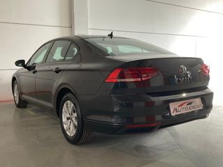 VW Passat 2.0 TDi DSG7 2021