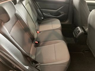 VW Passat 2.0 TDi DSG7 2021