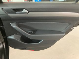 VW Passat 2.0 TDi DSG7 2021