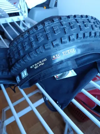 Cubierta Maxxis 27.5+ x 3.00