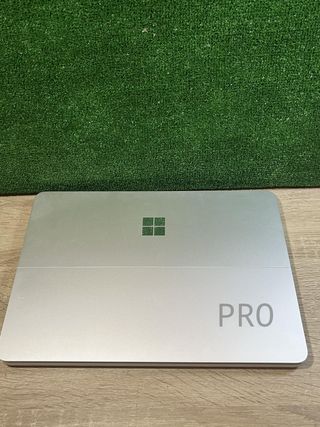 Notebook Microsoft Studio 2