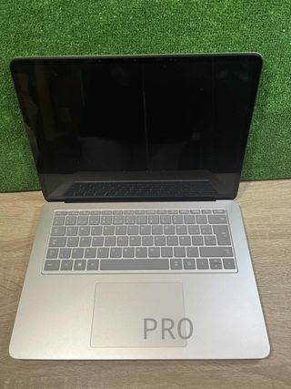 Notebook Microsoft Studio 2