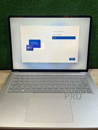 Notebook Microsoft Studio 2