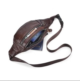 Bolso riñonera de piel para hombre