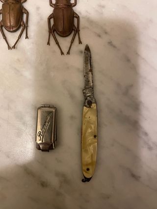 Lotto di papillon da uomo e oggetti vari