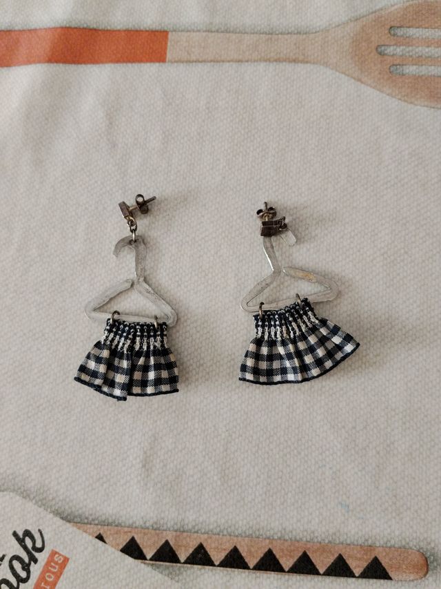 Pendientes artesanales únicos
Muy monos