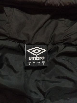 Plumas Umbro Negro