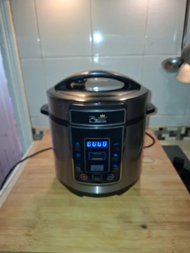Olla Eléctrica Pressure King Pro.3 litros.