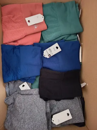 Lote 1° Ropa Nueva a estrenar por 1 euro la prenda