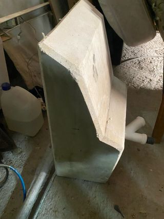 Pila de lavadero de cemento armario