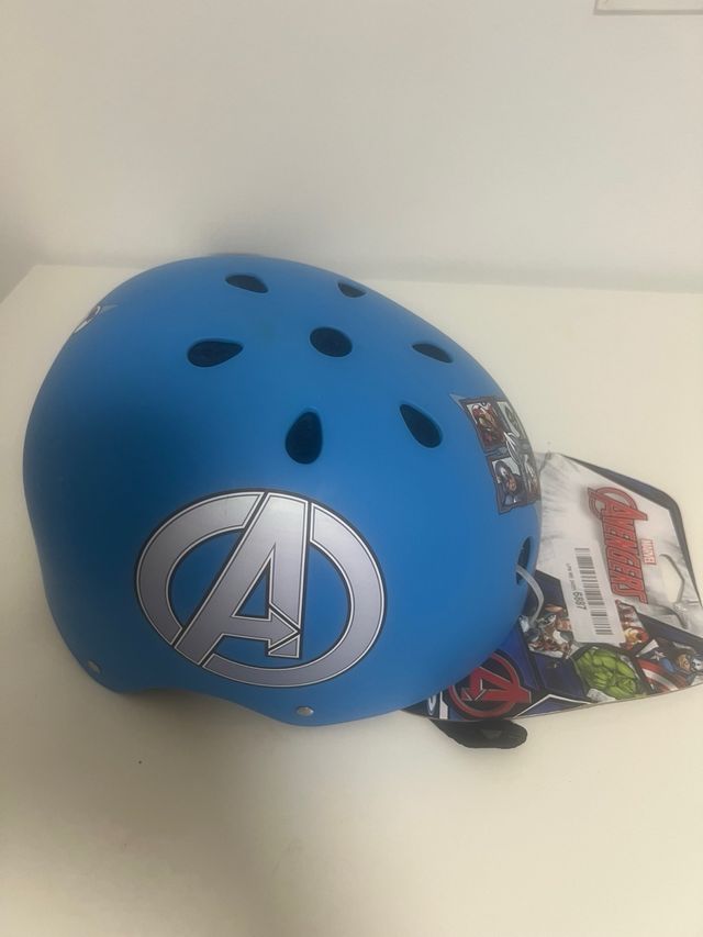 Casco Bicicleta Infantil Avengers Azul