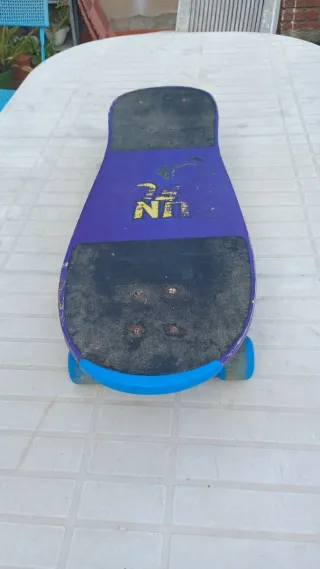 Patinete skate morado