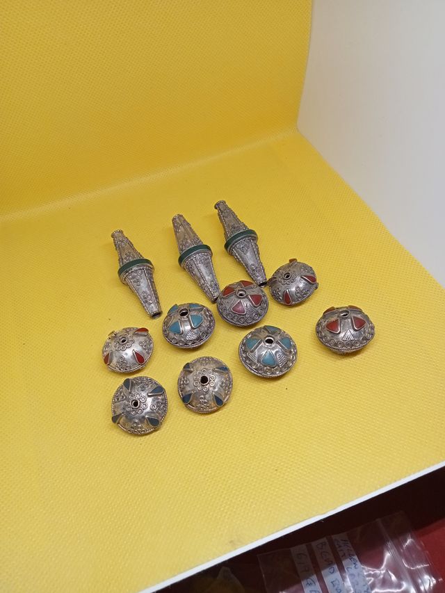 Cuentas Medievales Plata y Esmalte