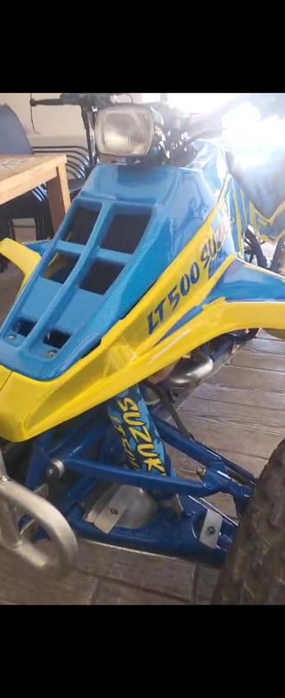 Yamaha Banshee 350 Blanco y Morado