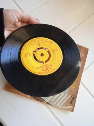 Vinilo Mikaela