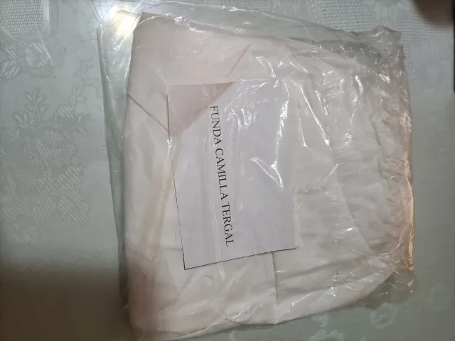 Funda de camilla de estética 