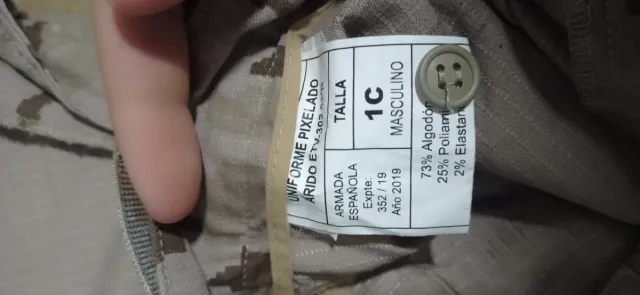 Uniforme Infantería Marina Árido Pixelado español