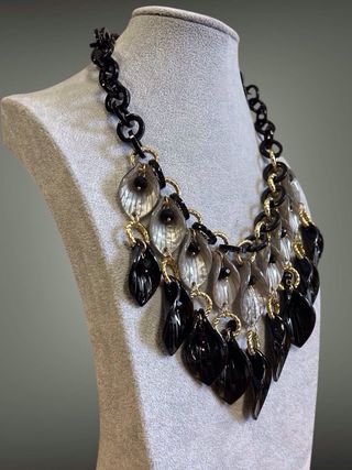 Collana donna con pendenti neri e oro