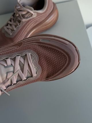 Zapatillas Nike Vomero+ Oro Rosa Talla 38