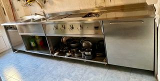 Cucina professionale inox 334 cm