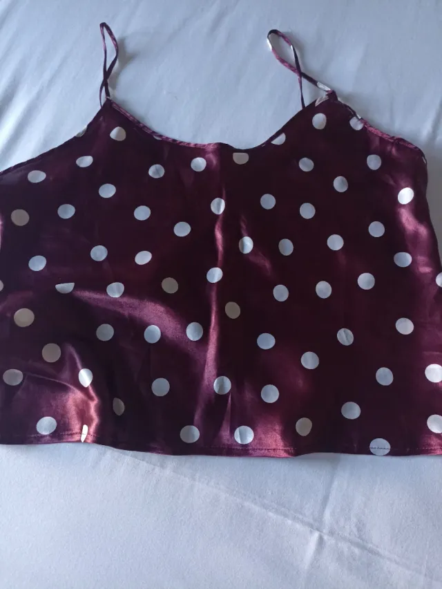 Pijama corto lunares burdeos y blanco