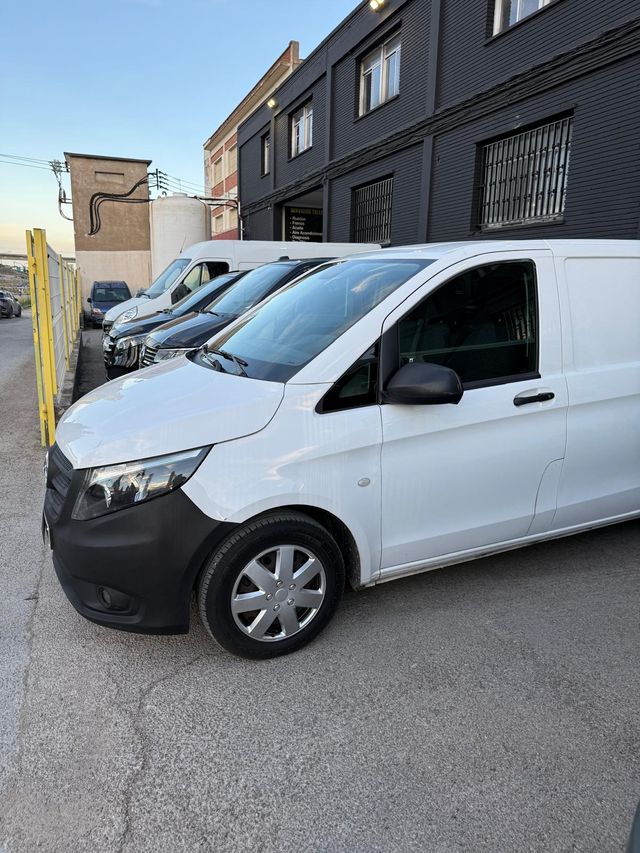 Mercedes-Benz Vito 2021