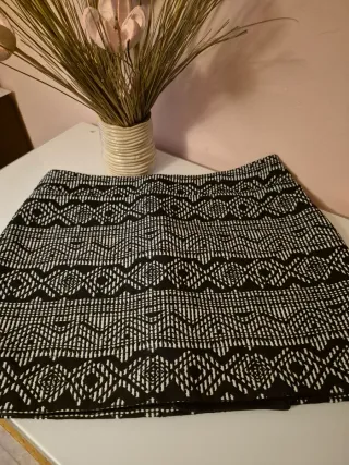Falda Estampada Blanco y Negro XL