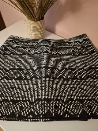Falda Estampada Blanco y Negro XL