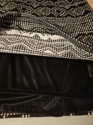 Falda Estampada Blanco y Negro XL