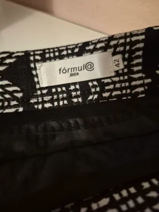 Falda Estampada Blanco y Negro XL