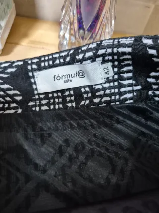 Falda estampado geométrico